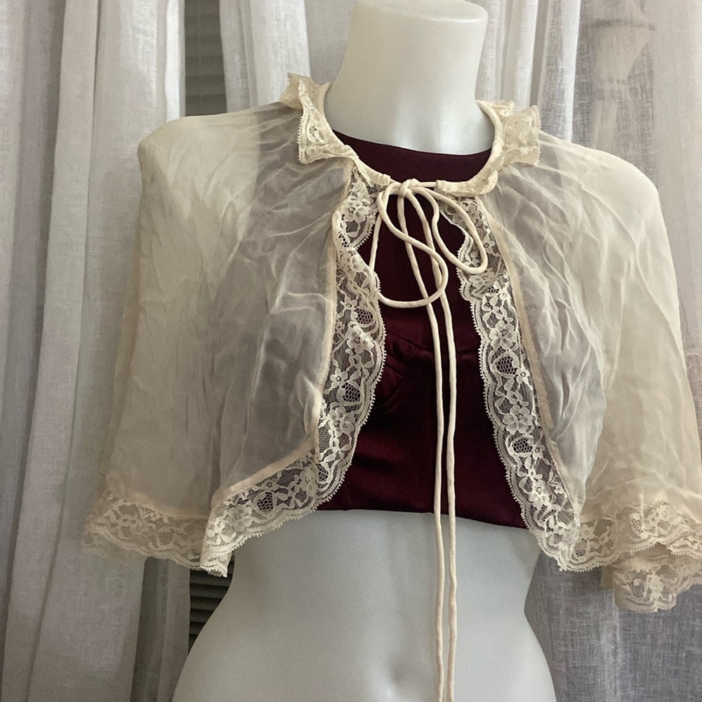 Zara Sheer Lace Capelet Cape Medium